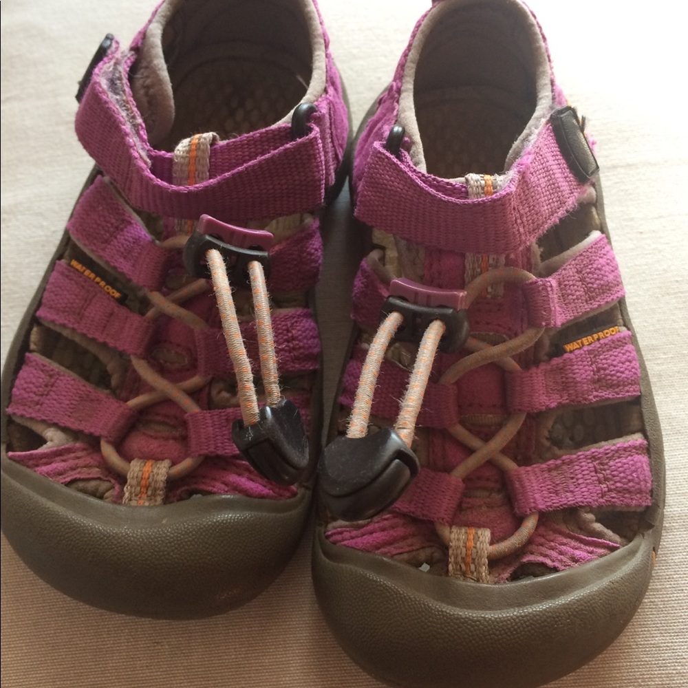 Girls Keen waterproof sandals